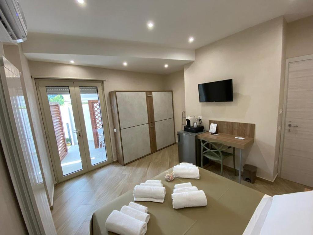 Esperia B&B Оливери Экстерьер фото